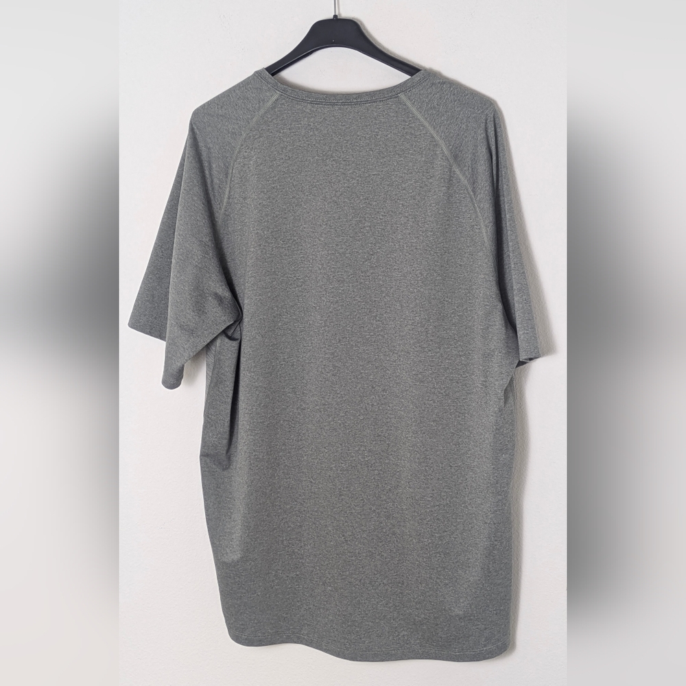 Nike Pro Men's Size Slim 2XL Training Active T-shirt Top Shirt Gray BV5633 EUC - Picture 4 of 9
